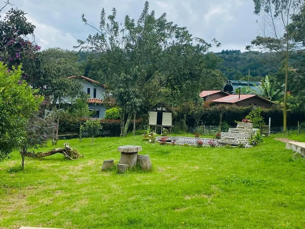 Espectacular Casa Finca En El Corazon De Santa Elena Medellin
